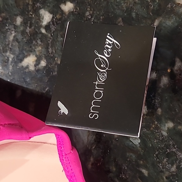 Smart & Sexy Adjustable Halter Bikini Top - 34DD - Picture 4 of 6